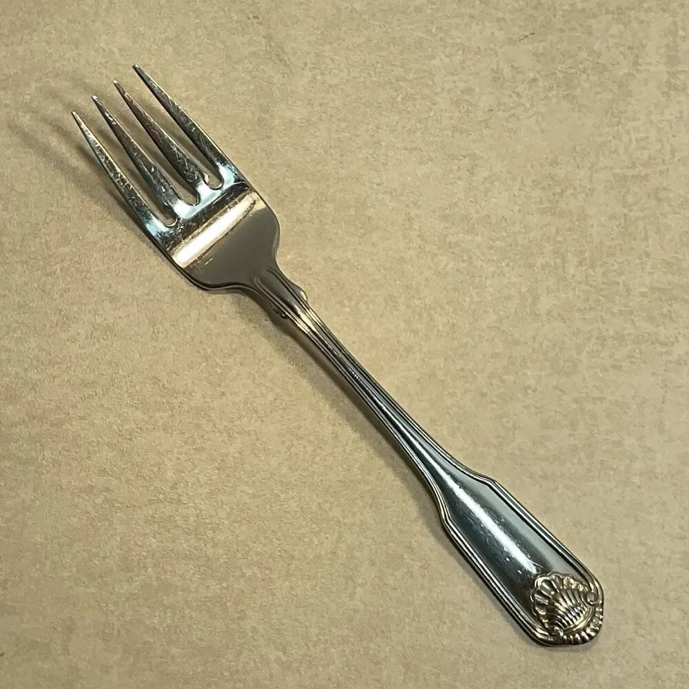 Oneida CLASSIC SHELL Stainless Flatware Silverware 5pc Place Setting